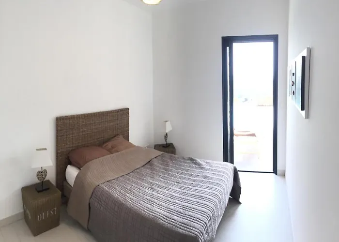 Marina Di Fiori By Pinarello Services ヴィラ ポルトヴェッキオ